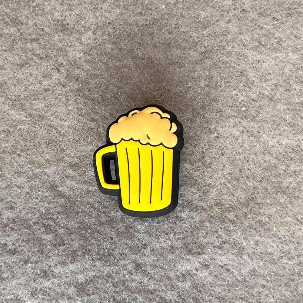 BEER MUG YELLOW JIBBITZ crocs shoe charms
